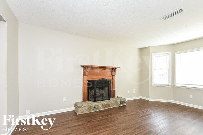 Photo - 3898 Centennial Trail NW