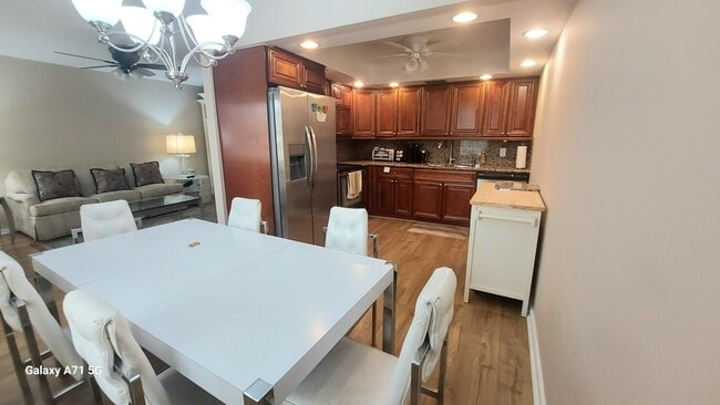 Photo - 2044 Yarmouth E Unidad 2044