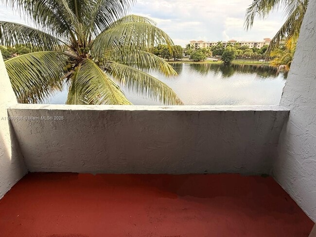 Photo - 9357 Fontainebleau Blvd Unidad D414