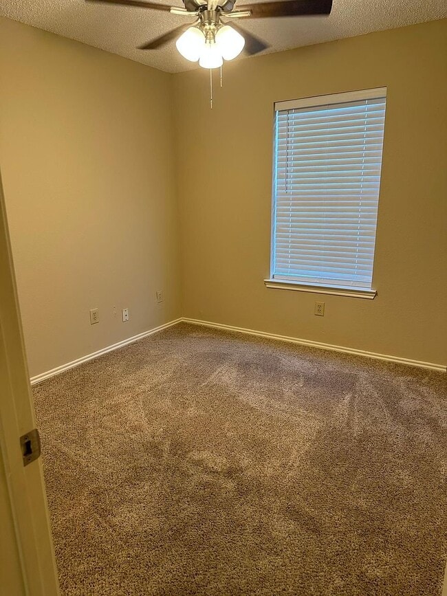 Photo - 565 Briarcliff Dr