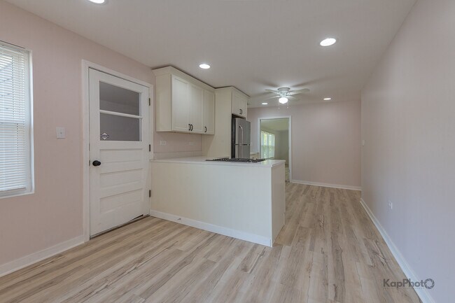 Photo - 2029 S Canalport Ave Unit 2