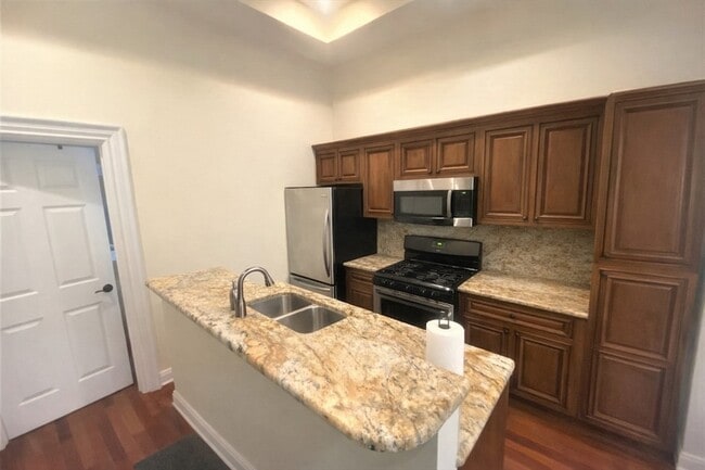 Photo - 21 Worthington St Unit 2