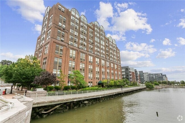 Building Photo - 23 Water Grant St Unit 6K Rental