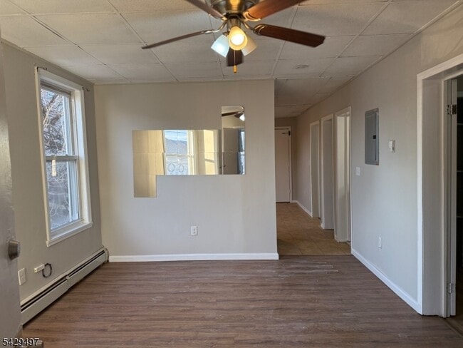 Photo - 85 Holsman St