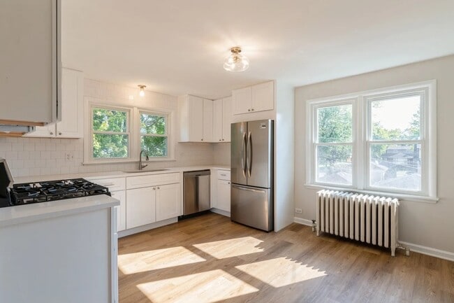 Photo - 6867 N Ottawa Ave Unit 2