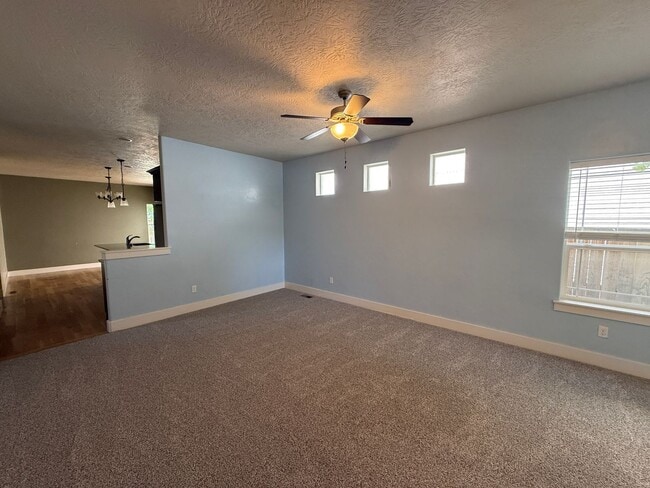 Photo - Spacious 3 Bedroom Home with Main-Level Primary Suite in Greenbriar Commons