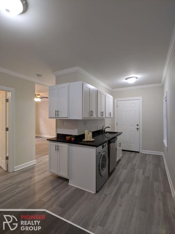 Photo - 837 W Cornelia Ave Unit 1N