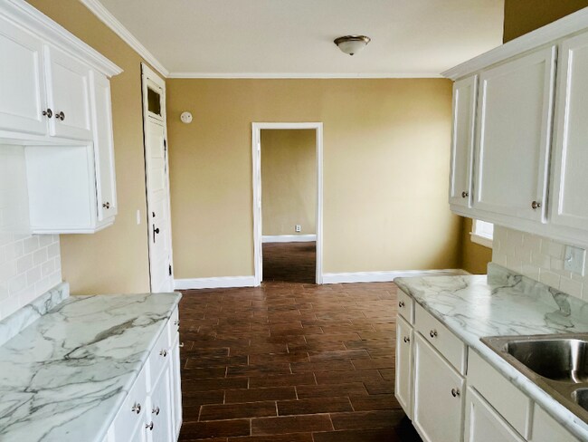 Photo - 107 S Knowles Ave Unidad 306