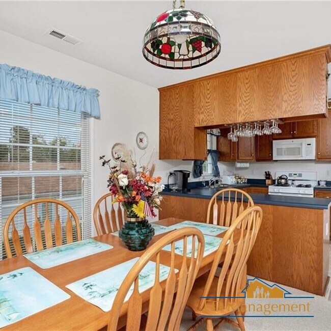 3 br Close to buckroe on the water. House House Rental in Hampton, VA