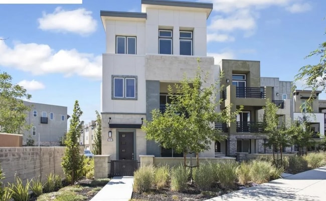 Building Photo - 5700 Sterling St Rental