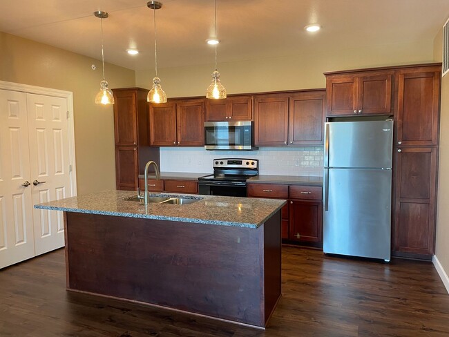 Photo - Pewit&#39;s Landing 2 LLC Apartment