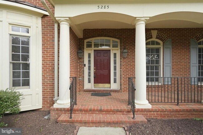 Photo - 5285 Meadow Estates Dr