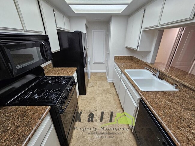 755 Brookstone Rd Unit 102
