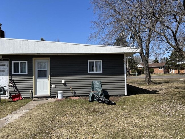 Photo - 1634 Hill Ave