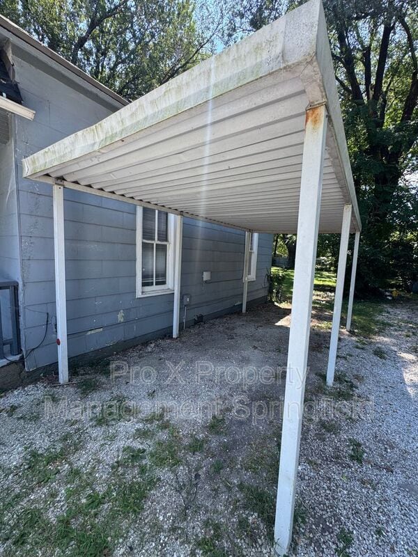 Photo - 618 W Calhoun St