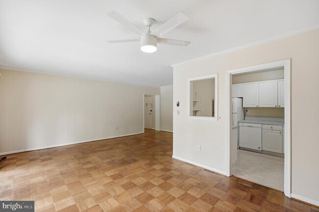 Photo - 3535 Chevy Chase Lake Dr Unit 307