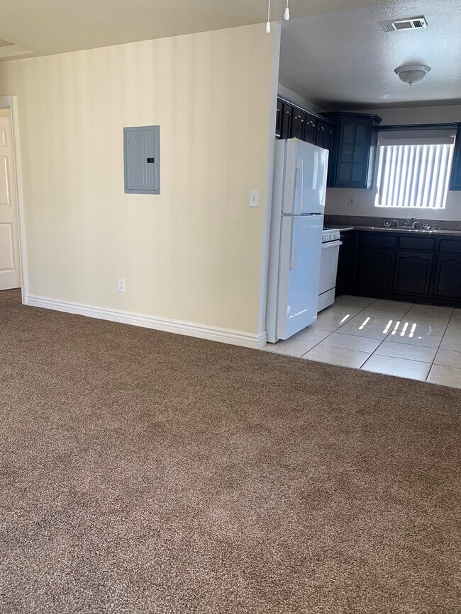 Photo - 139 E 82nd Pl