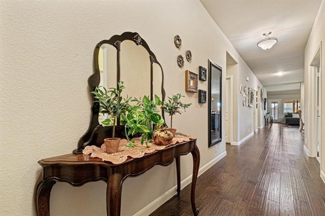 Photo - 2106 Blakehill Dr