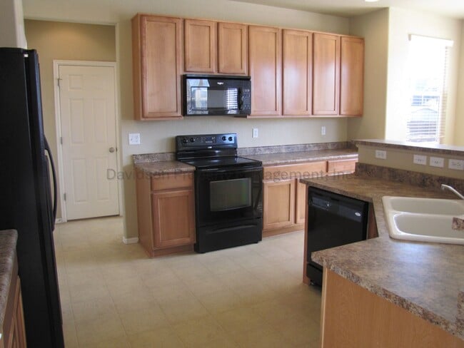 Photo - Spacious 3 Bedroom House in Southeast Colorado Springs