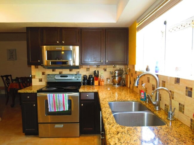 Photo - 4122 E Windsong Dr