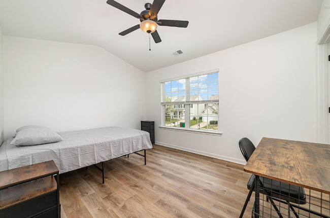 Comfortable & cozy Charlotte Townhouse 10 min from uptown