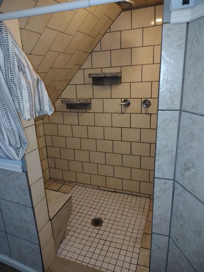 Photo - 51 Cotter Ave Unit 3