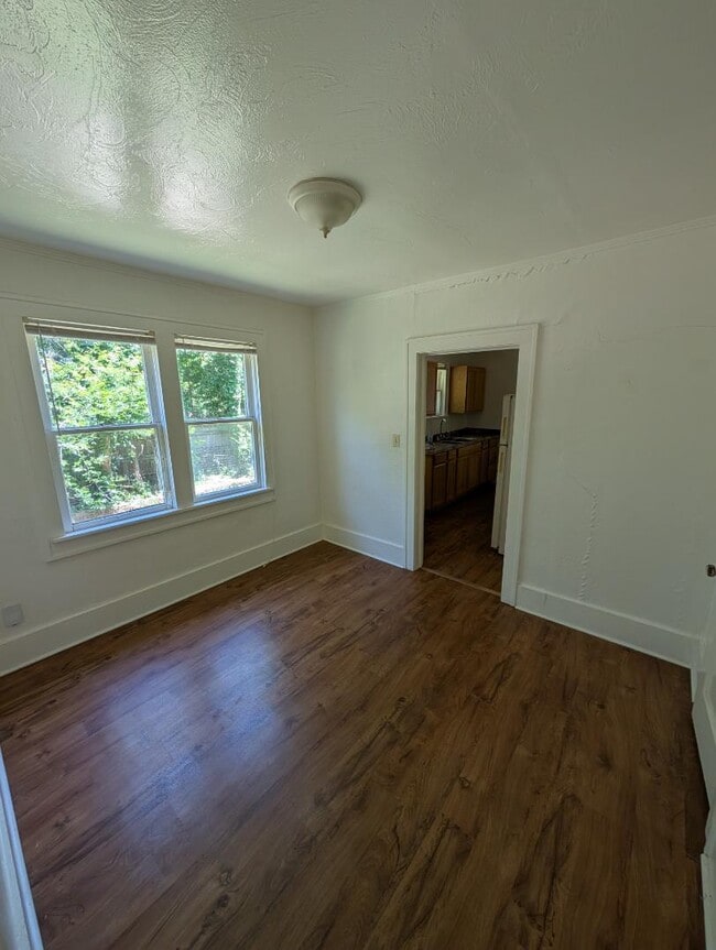 Photo - 818 W Symmes St