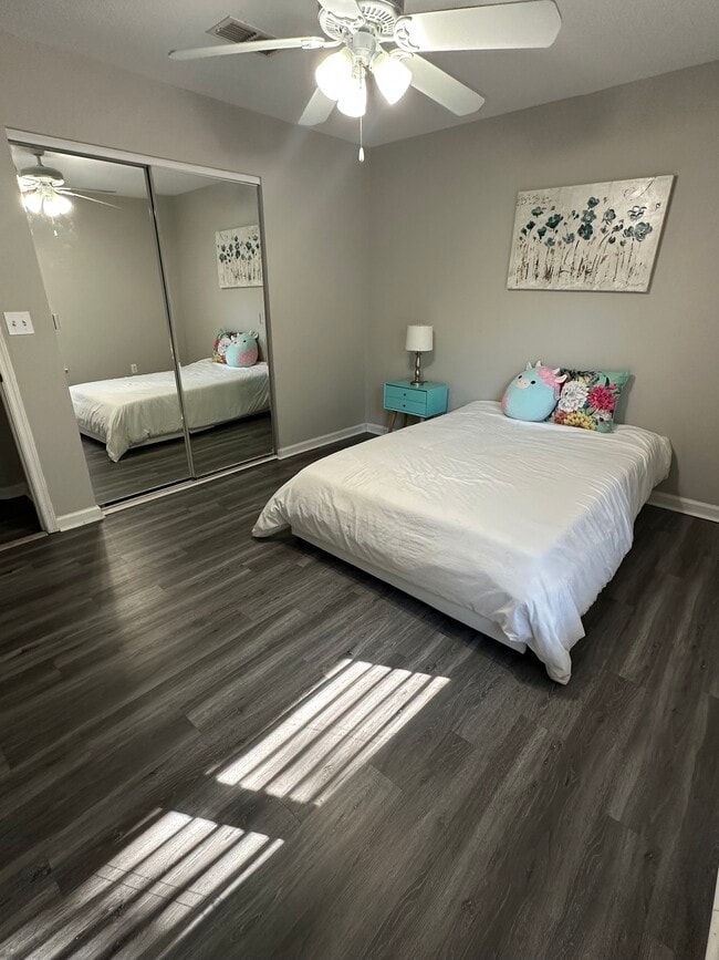 Photo - 741 White Dr