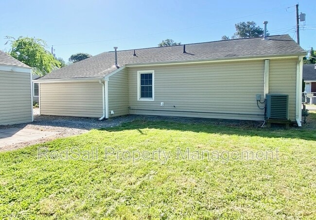 Photo - 109 Peachtree Ln