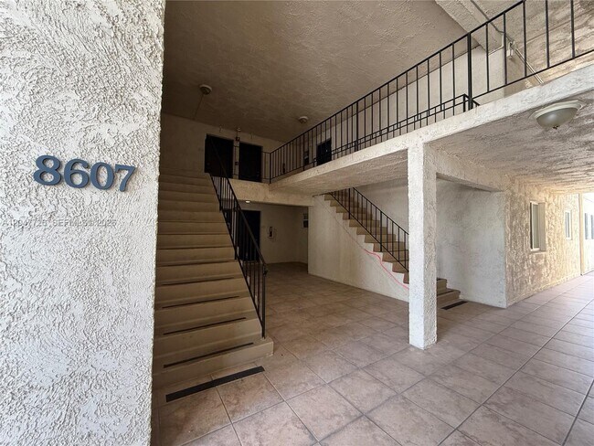 8607 SW 68th Ct Unit 24