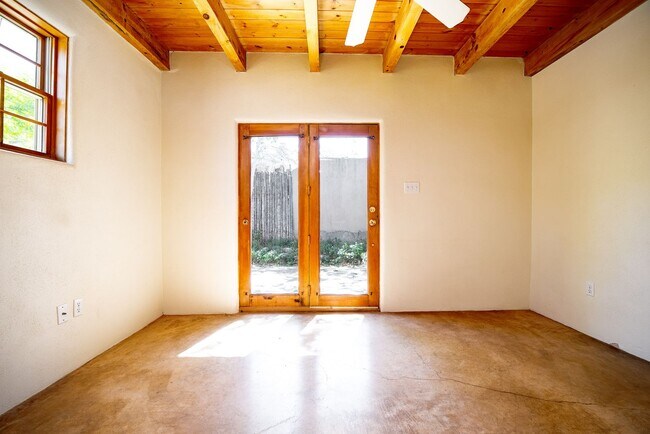 Photo - Casados St. - 247 Unit C