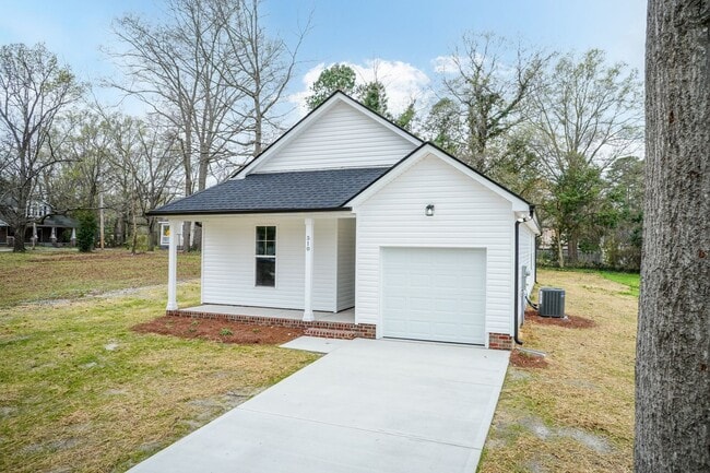 Building Photo - NEW Construction Three Bedroom Home