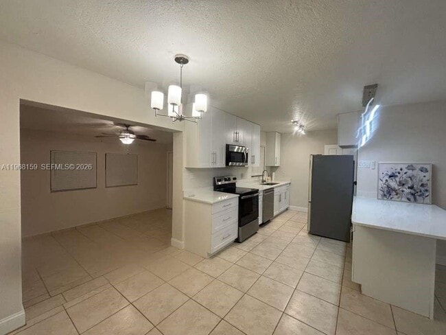 Photo - 21882 Haines Ave