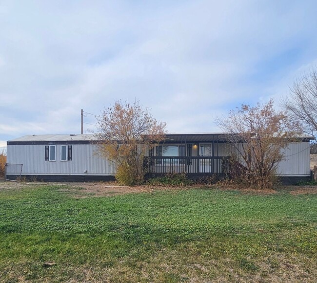 Building Photo - ** MOVE IN SPECIAL: FIRST MONTH $800.00 **