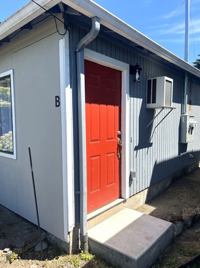 Photo - Pardee Duplex (A &amp; B) Unit B (ADU)