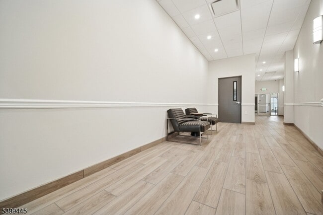 Photo - 246 Main St Unit 304