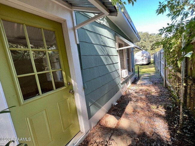 Photo - 503 Southdown Pl