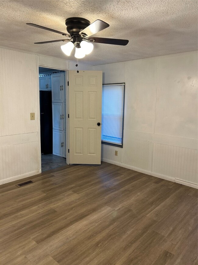 Photo - 10014 Cedar Landing Dr