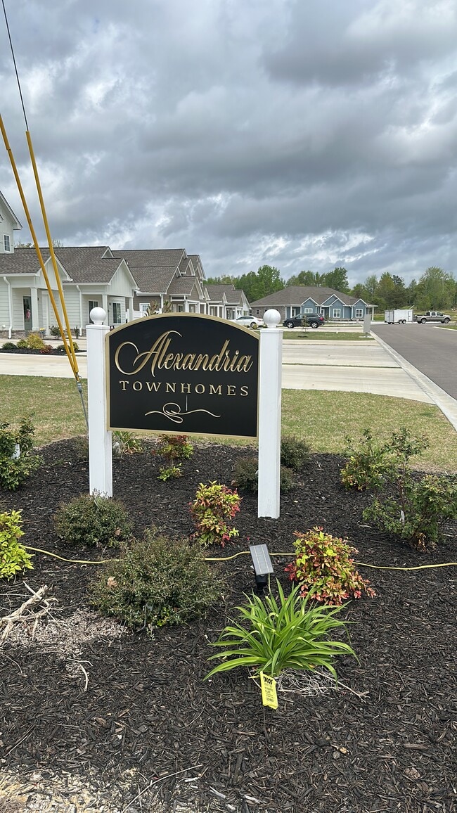 Photo - 191 Willowbrook Dr