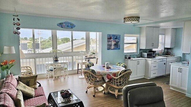 1255 Tarpon Center Dr Unit 304