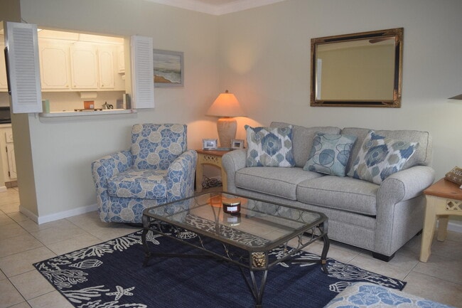 Building Photo - 315 Mansfield Dr