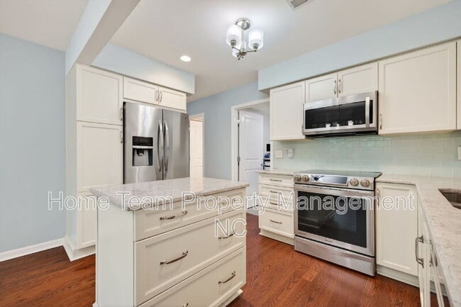 Photo - 1526 Dirkson Ct
