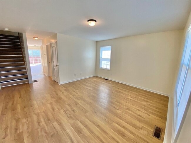 Photo - 93 Orleans St Unit 93