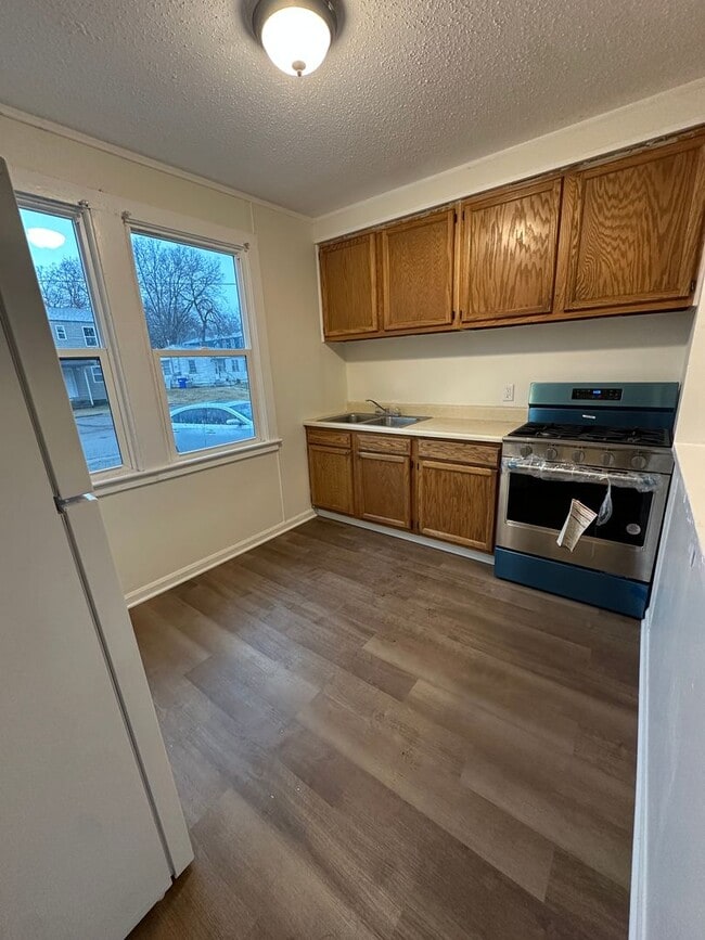 Building Photo - 28 Riley Manor Cir