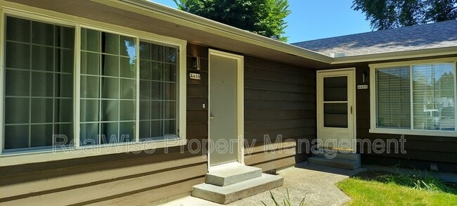 Photo - 4406A SE 36th Pl Condo