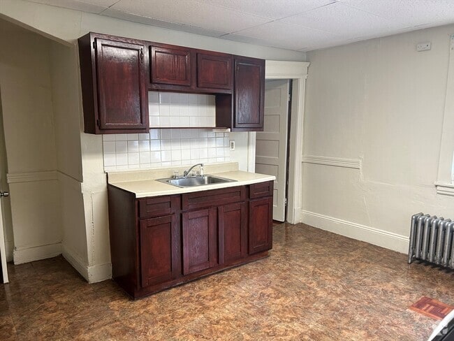 Building Photo - 448 Dickinson St Unit 1 Rental