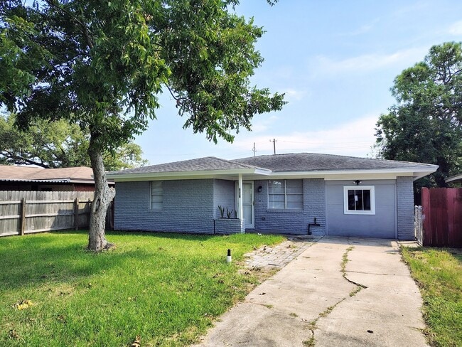 Building Photo - 2821 1st Ave N Rental
