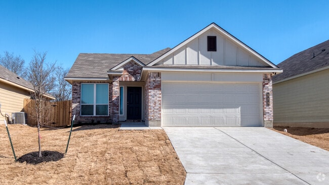 Building Photo - 525 Fallbrook Dr Rental