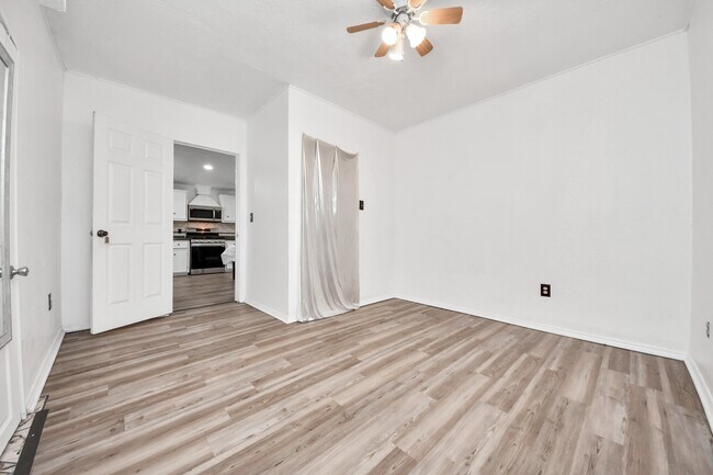 Building Photo - 602 Massey Tompkins Rd