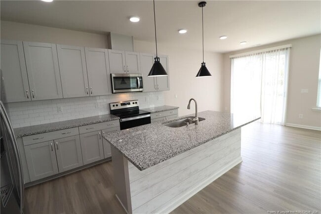 Photo - 104 Kineton Woods Way